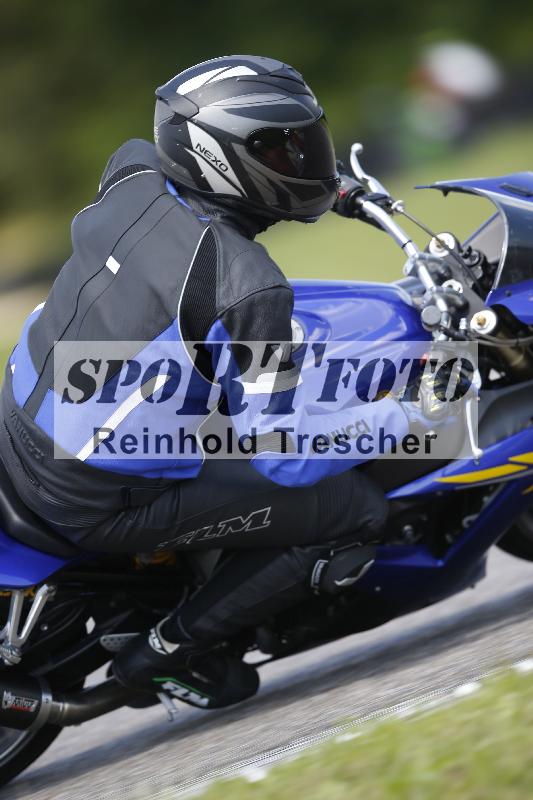 /Archiv-2024/29 12.06.2024 MOTO.CH Track Day ADR/Gruppe blau/20